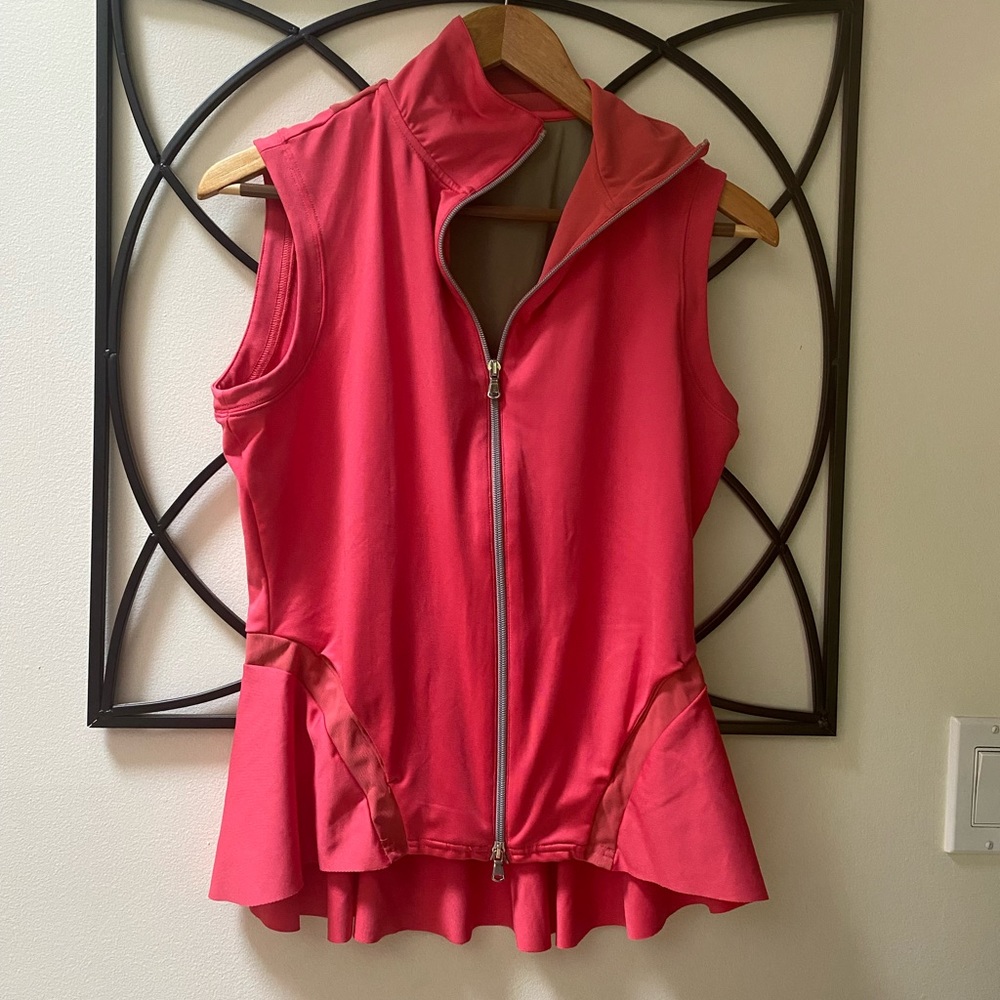 Inphorm peplum tennis vest
